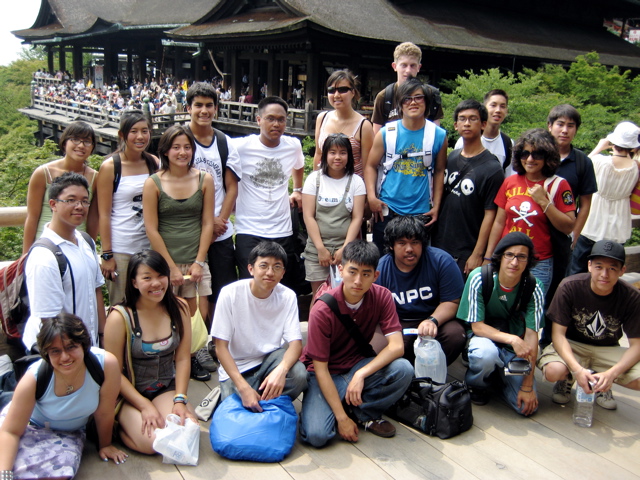 Kiyomizudera Group Shot