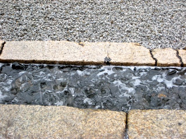 Ryoanji Gutter